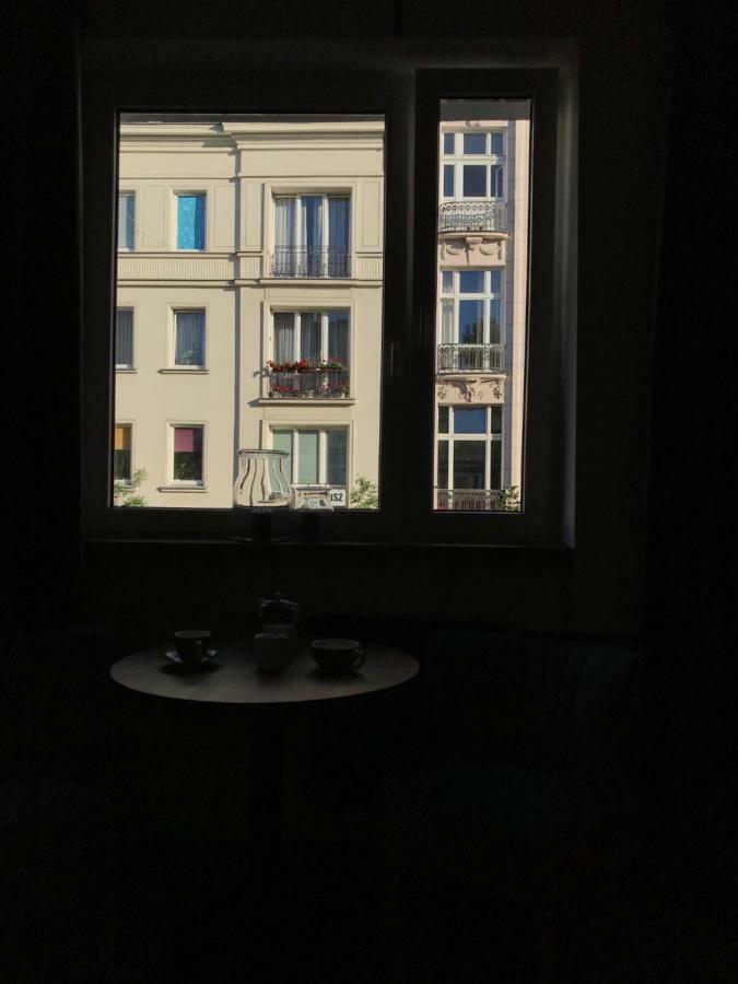 Warszawa Hoza Varsóvia Exterior foto