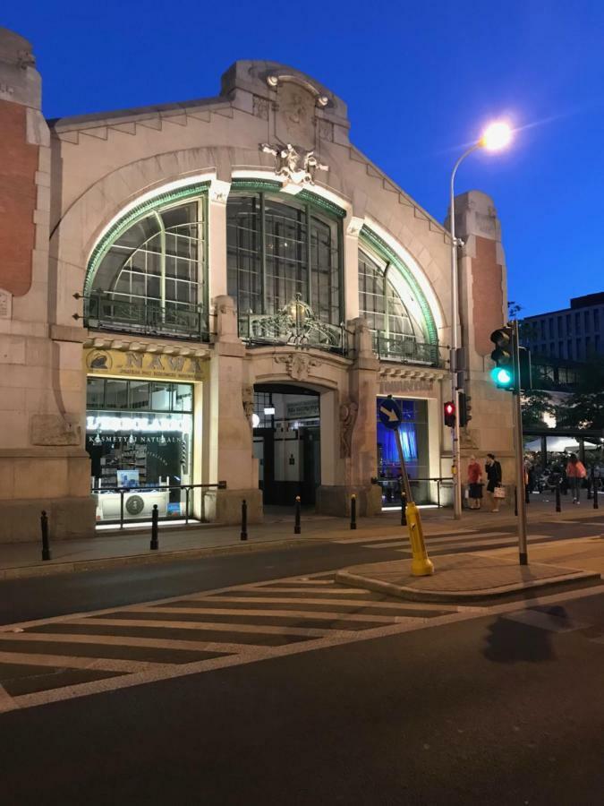 Warszawa Hoza Varsóvia Exterior foto